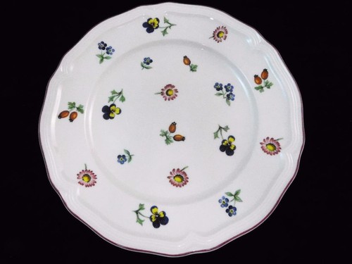 Villeroy and Boch Petite Fleur Salad Plate Embossed Rim