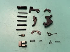 USED HARRINGTON & RICHARDSON CAPCHUR MISC PARTS TRIGGER HAMMER SCREW 32 GAUGE