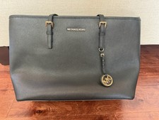 BRAND NEW Michael Kors Jet Set Travel Large B...