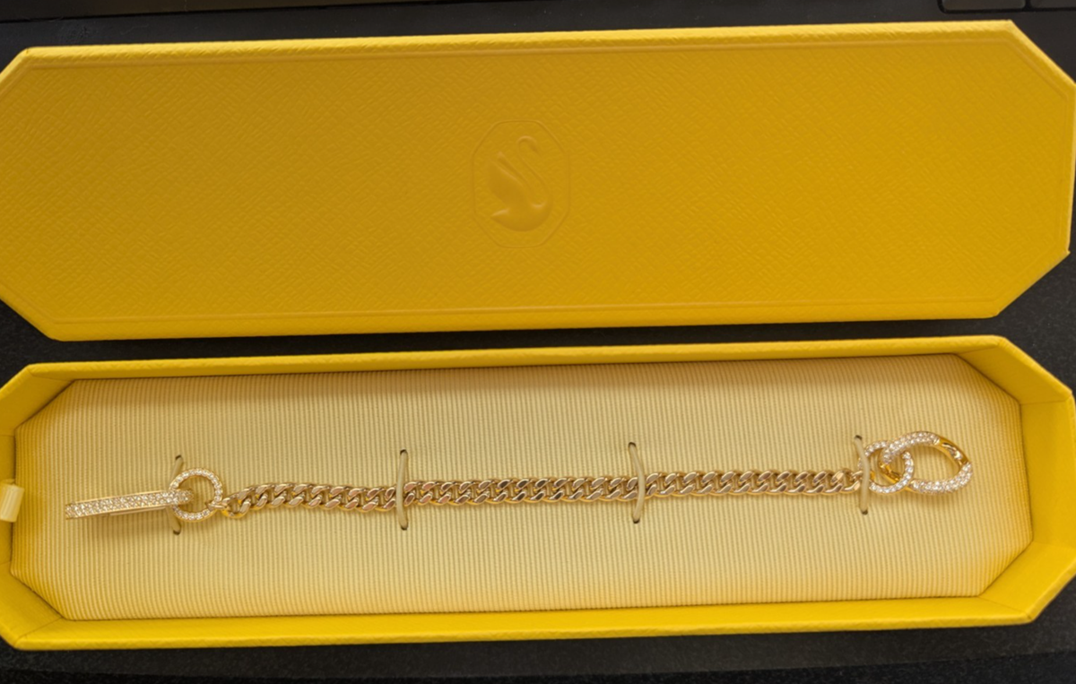 New 100% SWAROVSKI 5636740 Gold Curb Chain Pave Crystal Links