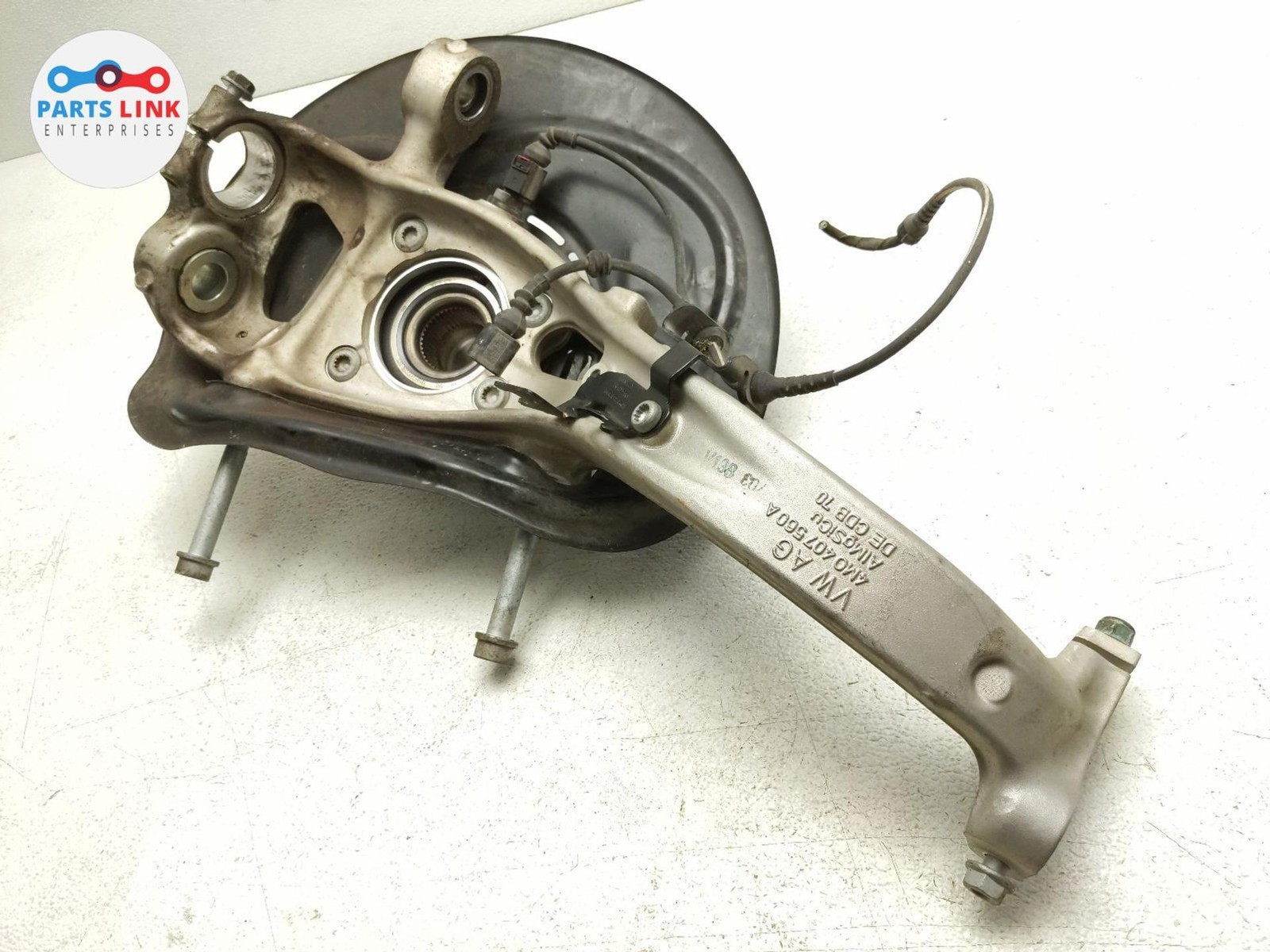 Bentley Bentayga 2016-2020 Front Right Steering wheel hub