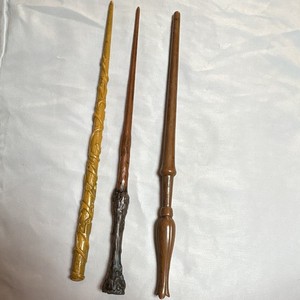 3 Plastic Harry Potter Universe Collectible Magic Wands Brown & Gold