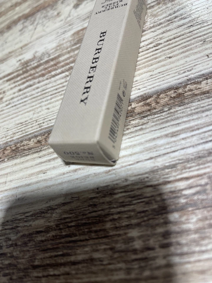 Color de labios Burberry en forma de besos completos y labios completos - No. 500 beige nude - nuevo en caja Foto 4 de 4