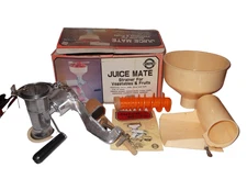 Vintage Norpro Juice Mate Vegetable and Fruit Strainer Hand Crank Off-Grid