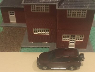 Busch #48501  1:87 Mercedes ML-320 SUV Metallic Maroon H.O.Scale 1/87