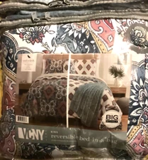 VCNY Home Essex 9 Piece King Comforter Set