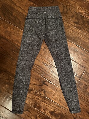 NWOT- LULULEMON WUNDER UNDER PANT COCO PIQUE BLACK WHITE WOMEN'S SIZE 2