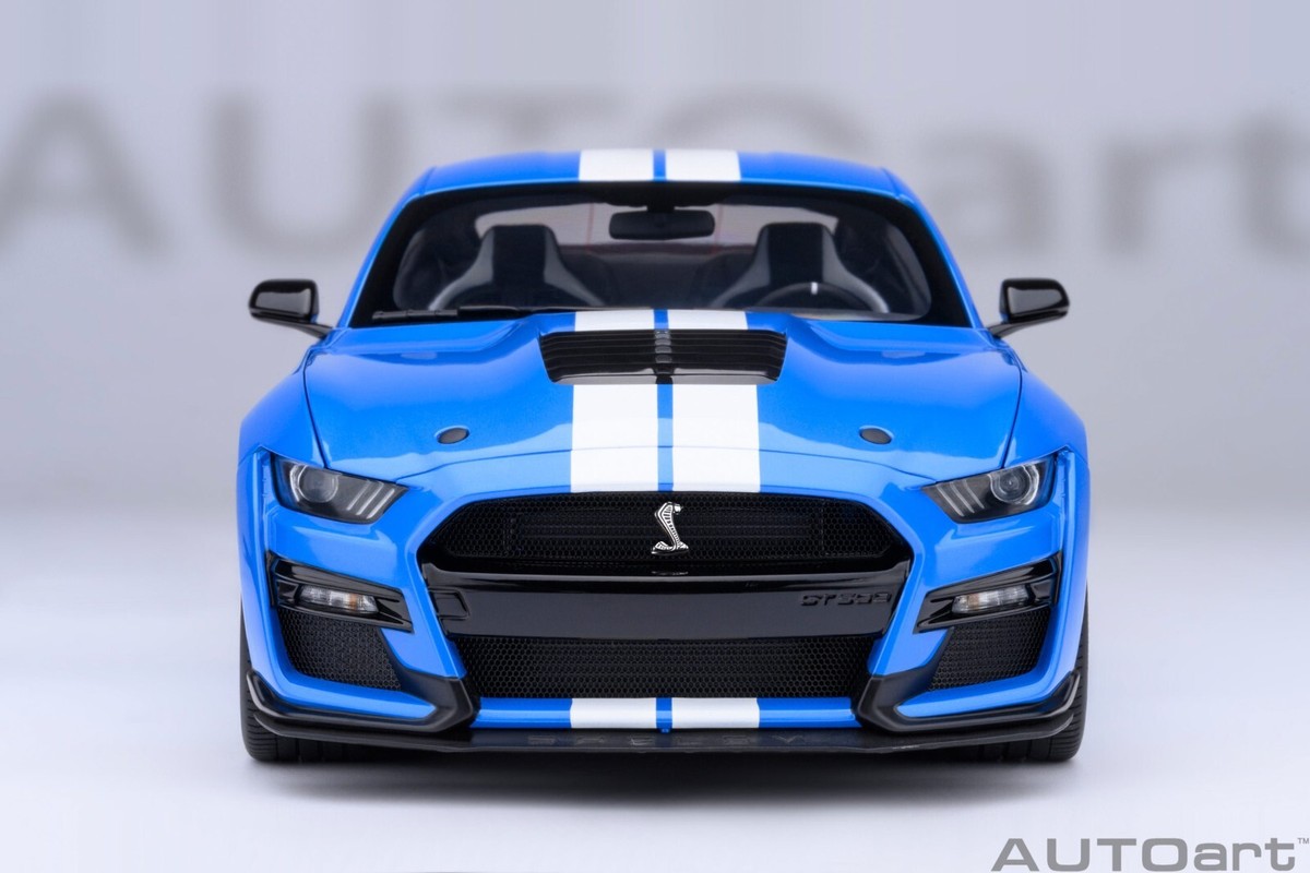 Autoart Ford Mustang Shelby GT500 (Grabber Blue) 1/18 Scale