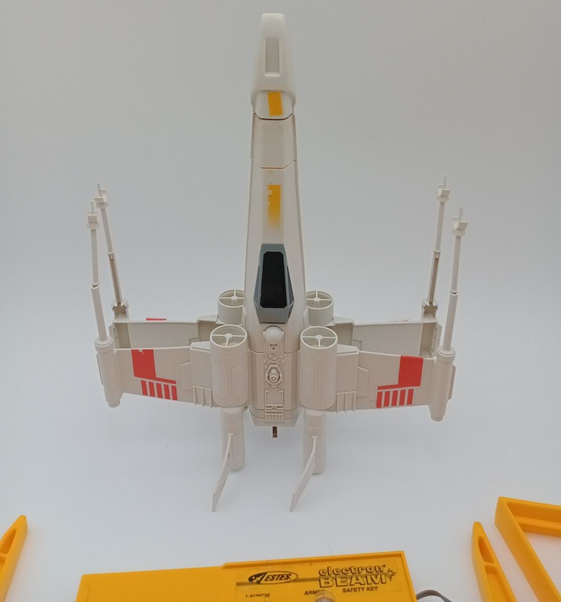 Rare Vintage Estes #1490 Star Wars X-Wing Fighter Flying