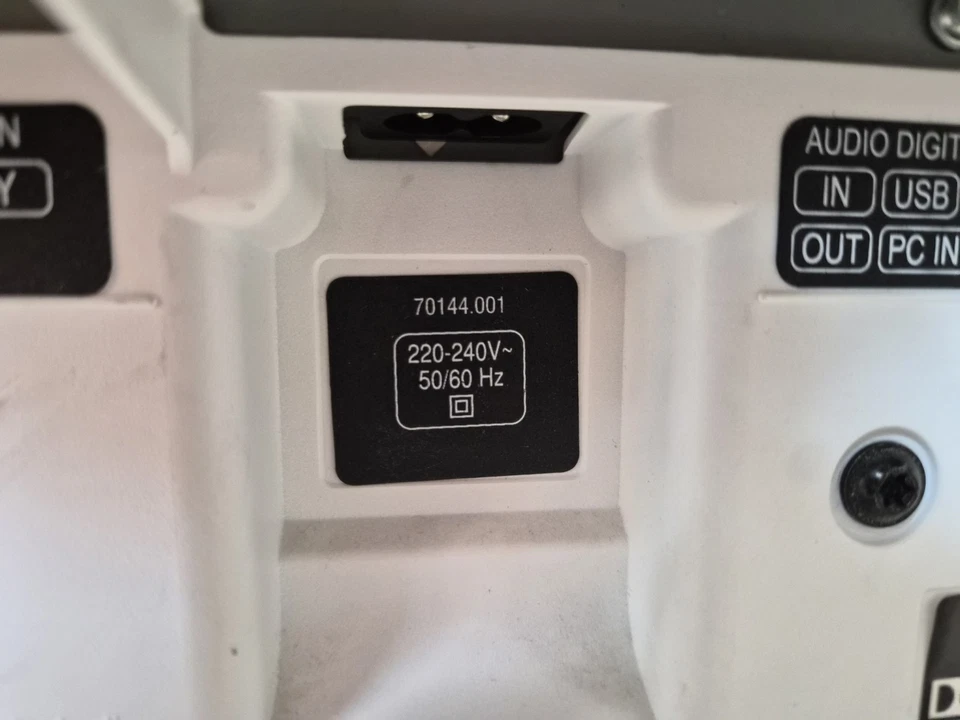 Loewe Art 32 SL 81,3 cm (32 Zoll) 1080P HD LCD Fernseher, DVB-C + Loewe Standfuß - Bild 4 von 4