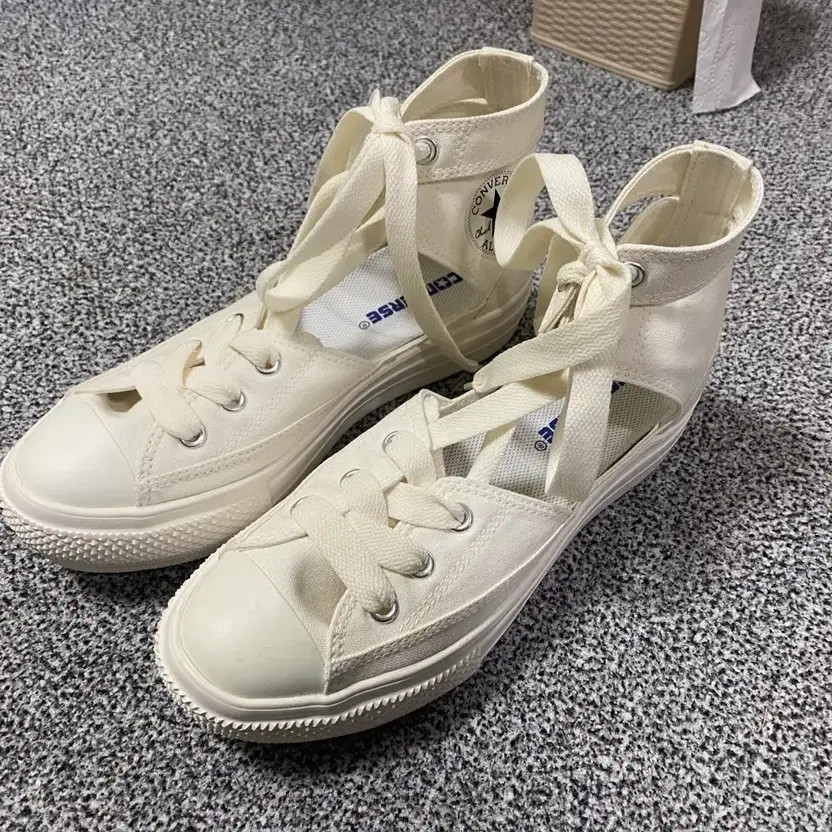 Converse Gilly Light White Sneakers, Size 250 thumbnail 6