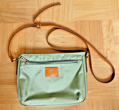 Bogner kleine Damen Handtasche Umhängetasche oliv khaki rechteckig