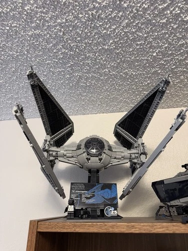 LEGO Star Wars UCS TIE Interceptor 75382 Complete Set w/ Display Stand