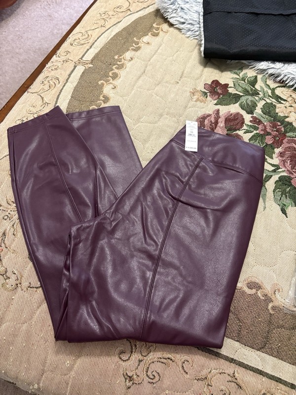 White House BM Women’s Vegan Faux Leather Leggings Pants burgundy Solid Size 18R