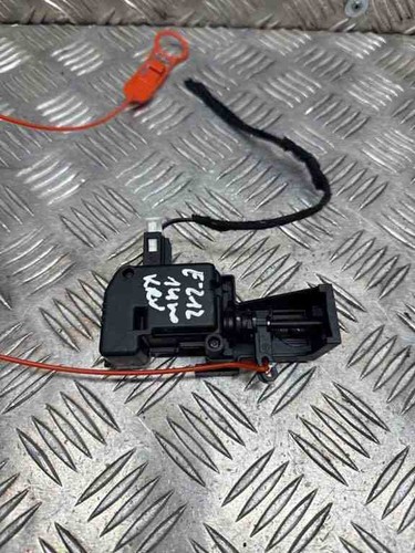 MERCEDES-BENZ E W211 Tankverschluss A2048200072 2.20 2015 30514251