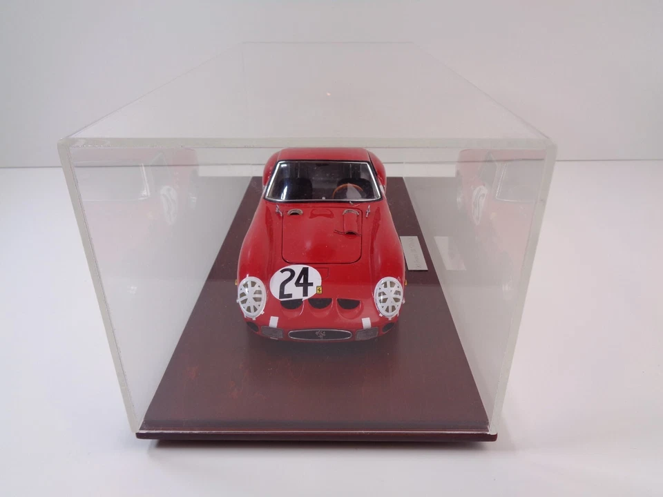 Ferrari 250 GTO LM Hot Wheels Elite escala 1/18 diecast 1963 con vitrina Foto 3 de 4