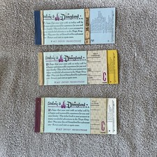 Lot Of 1967 Vintage Walt Disney Disneyland incomplete ticket book Junior (25)
