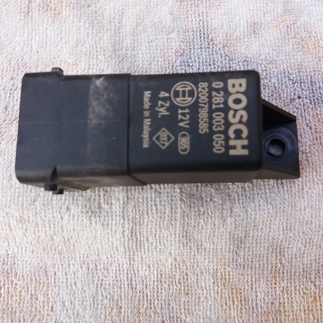 RENAULT GRAND SCENIC 1.6 dCi 2012 GLOW PLUG RELAY 8200798585