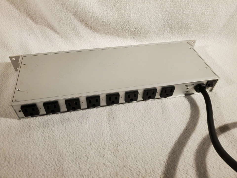 Original BayTech RPC-3 PDU Remote Power Control - Image 4 of 4