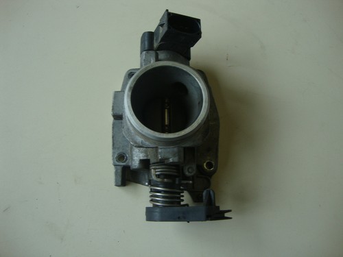 FORD Fiesta V JD 1,25 55kW 2003 Drosselklappe XS61-BB