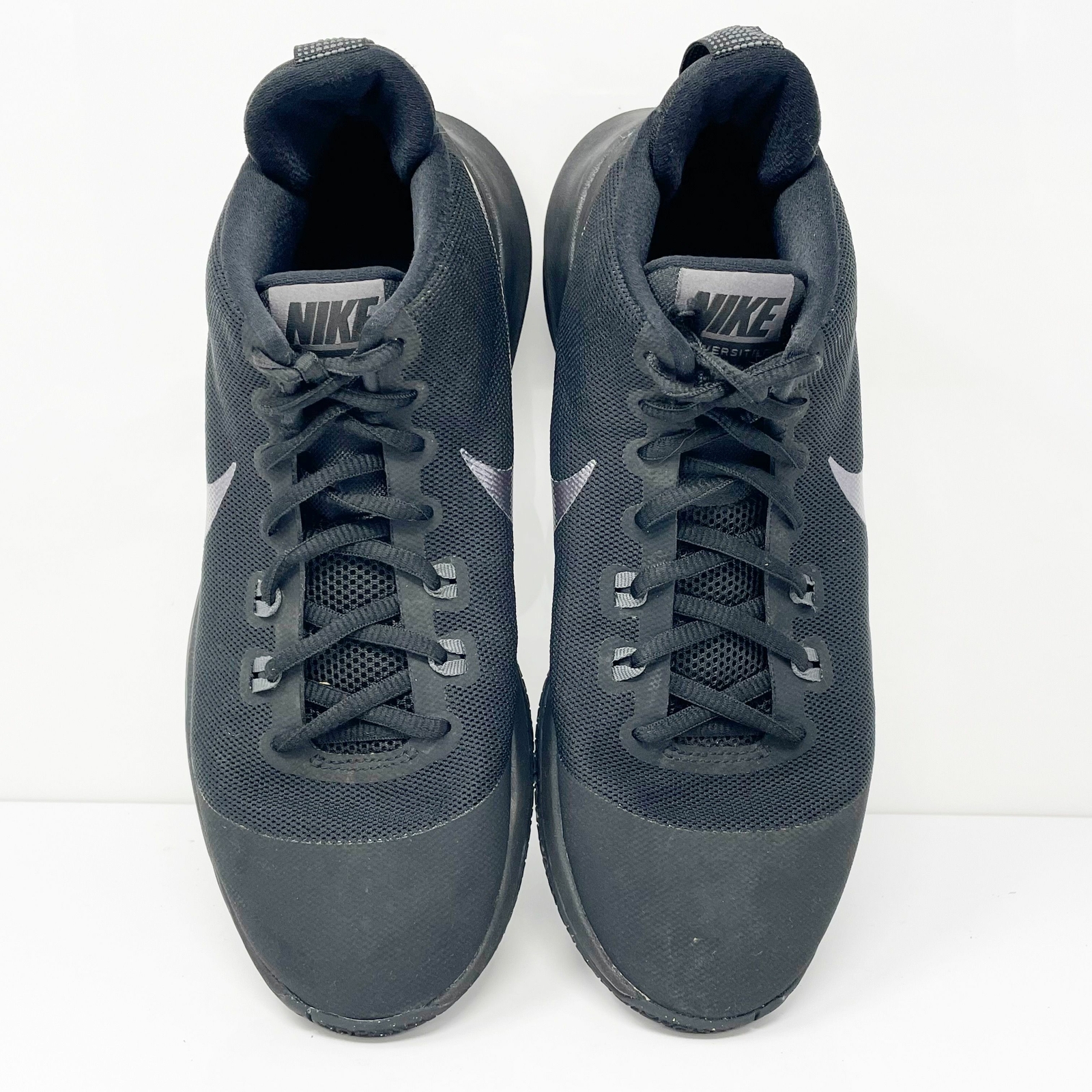 nike air versatile nbk