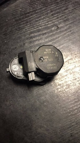 BMW 3ER E46 HEIZUNGSKLAPPENSTELLMOTOR 6912521