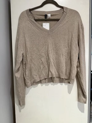 H&M Divided Fine Knit V Neck beige Jumper Size M Brand New With Tags - Image 1 of 3