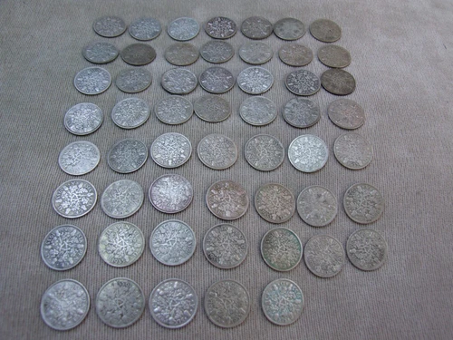 1933 George V Sixpence — photo from the most recent tracked eBay sale