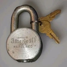 American Lock Series 10 Padlock With 2 Keys USA Hardened Vintage 