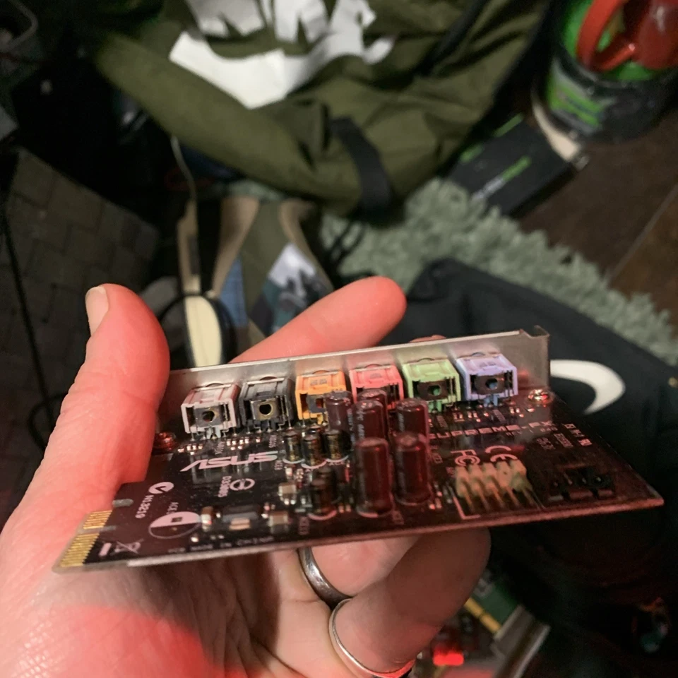 ASUS Supreme-FX Rev. 1.04G 7.1-channel PCIe Sound Striker Extreme - Image 3 of 4