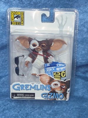 SDCC 2011 Gizmo Gremlins NECA Action Figure Exclusive Bag Shades stoner badge