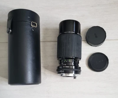 Objectif Sigma Zoom KII - 1 : 4,5 F =70 - 210 mm + Bouchons vendu avec Etui - Photo 1/4