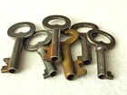 LOT X 6 Antique ~ Vintage Small Hollow Barrel Skeleton Keys — photo 5