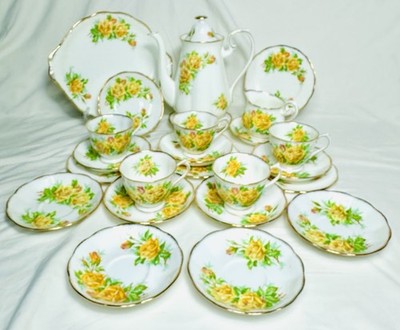 Royal Albert Tea Rose Tee-/Kaffeeservice