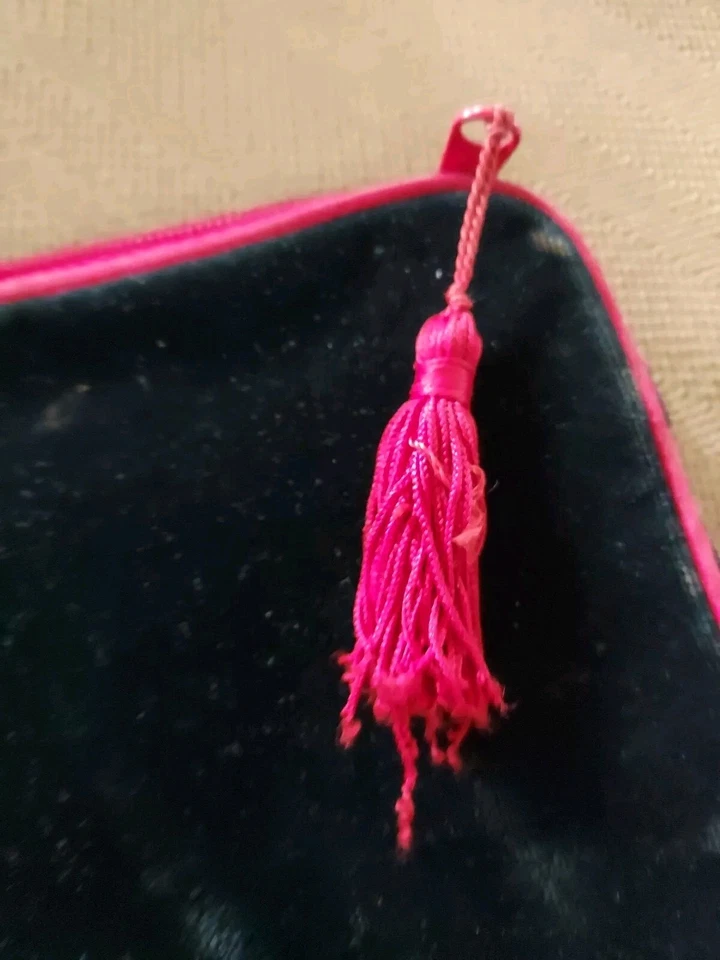 Valentino Makeup Pouch Vintage Black Velvet Cosmetic Bag orig.Bloomingdale Box - Image 3 of 4