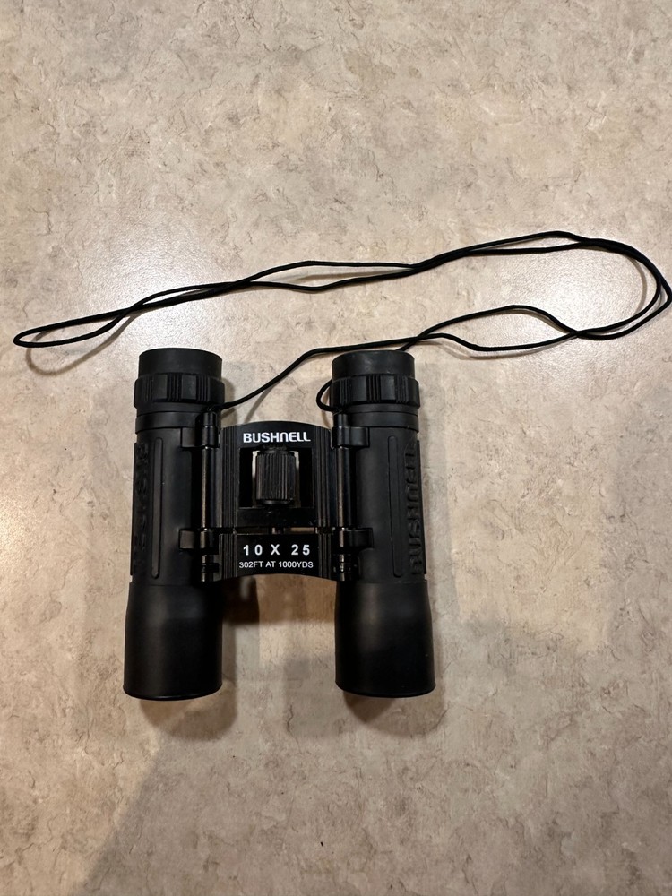 Bushnell Powerview 10x25 302FT At 1000yds Binoculars