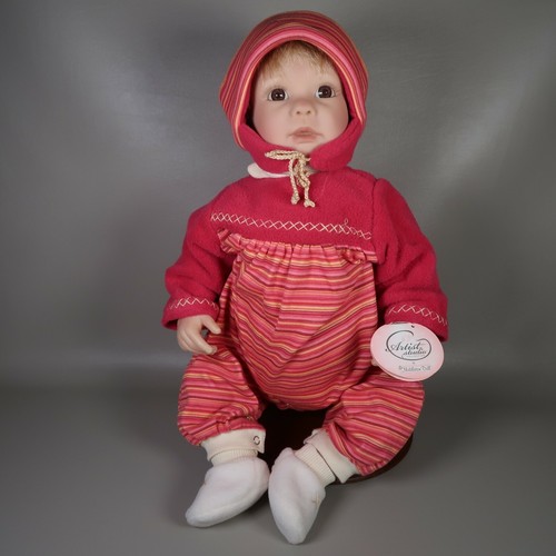 Rare Lee Middleton "Cozy Winter" Artist Studio Collection Pink Outfit Warm Girl