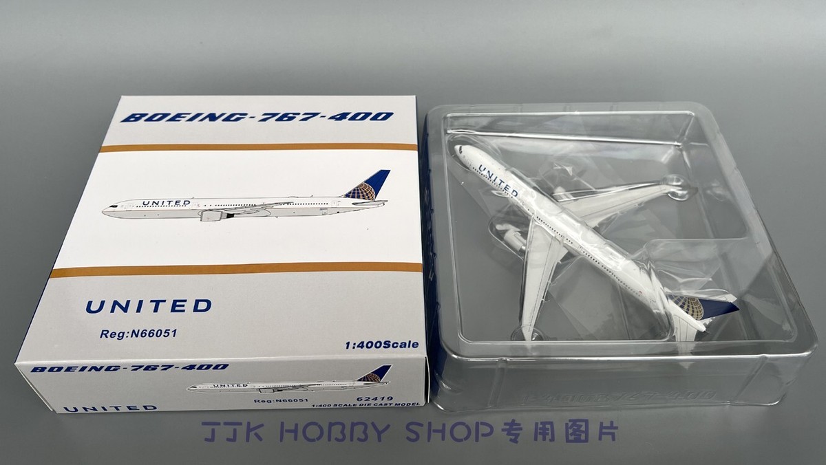 Panda Model 1/400 United Airlines Boeing 767-400 N66051 Panda Model 1/400 United Airlines Boeing 767-400 N66051