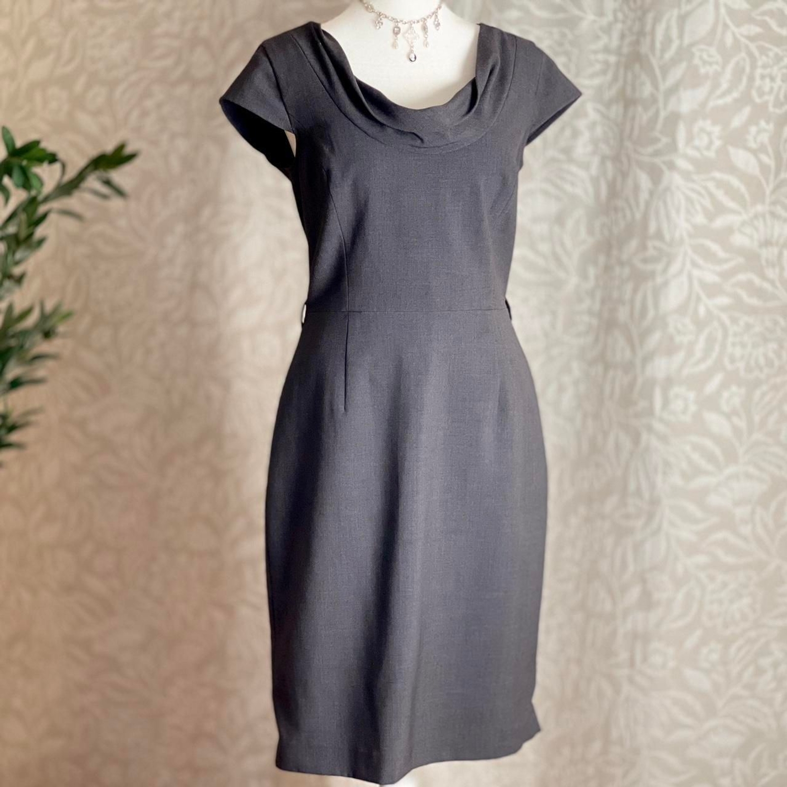 Calvin Klein Office Siren Charcoal Gray Cap Sleeve Cowl Neck Pencil Dress Sz 6