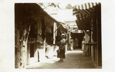 Belgium Brussels détaillant World Fair Arab Market Souk Rugs Tunisia Old Photo RPPC 1935