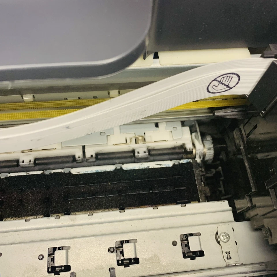 Epson Stylus C88+ Digital Photo Color Printer READ Parts - Image 4 of 4