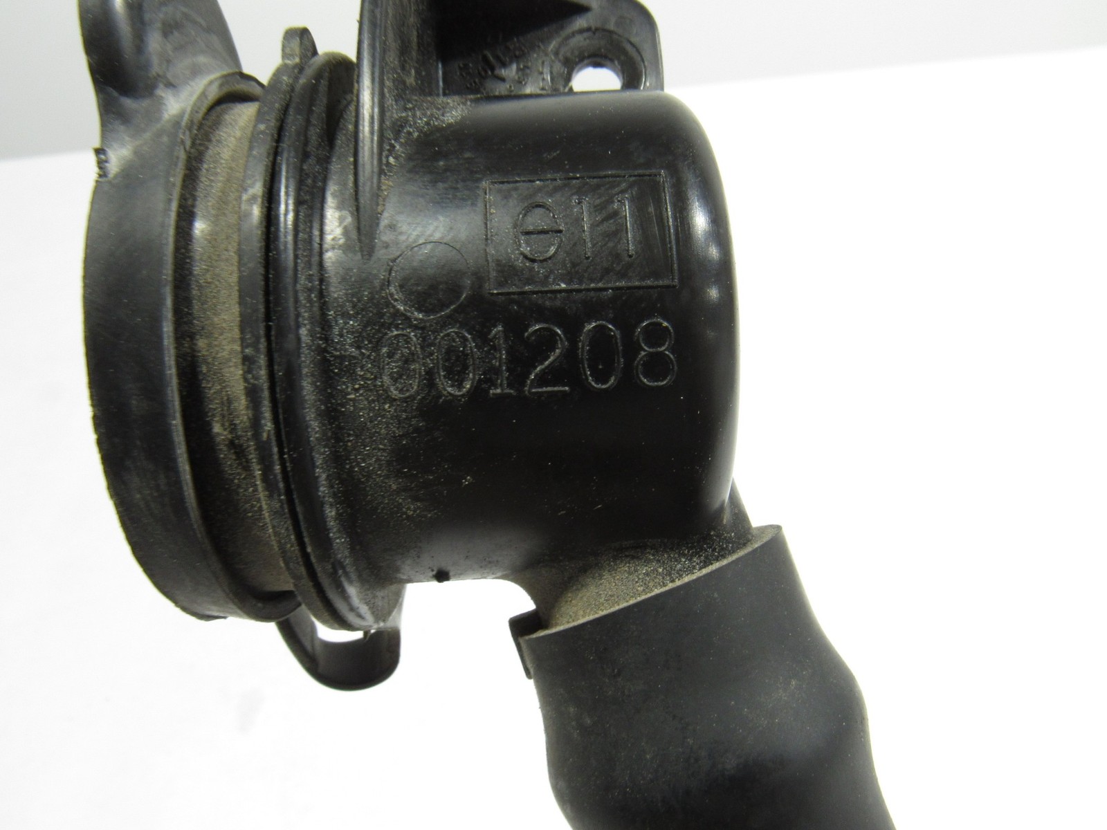 10-20 Bentley Mulsanne 2012 Windshield Washer Tank Filler Neck Hose Line :O