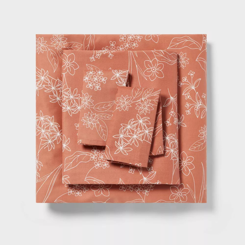 Комплект сатиновых простыней King Cotton Blend Rust с цветочным рисунком - Предметы первой необходимости для комнаты