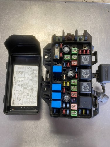 08-12 Hyundai Veracruz Engine Fuse Box Relay Junction Block 91950-3J040 OEM