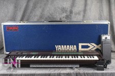 YAMAHA DX7 Digital Programmable Algorithm Synthesizer in Good Condition