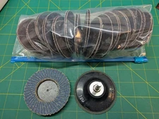 3" 3M Roloc Sanding Disc 30PCS  Plus Generic 1/4" shaft, 3" Disc Mandrel