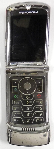 Motorola RAZR V3xx - Champagne Gold ( AT&T ) Flip Phone - Very Rare Color - Picture 2 of 3