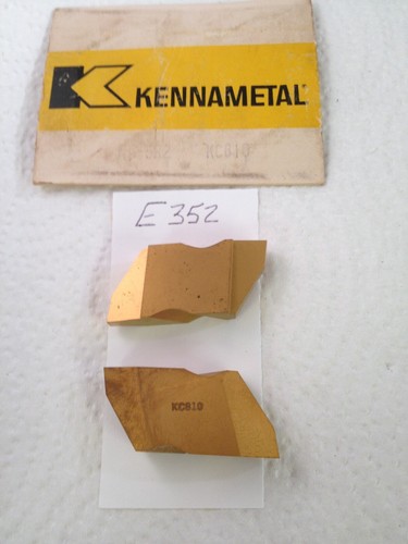 2 NEW KENNAMETAL NA 5R2 TOP NOTCH THREADING CARBIDE INSERTS GR KC810 USA (E352)