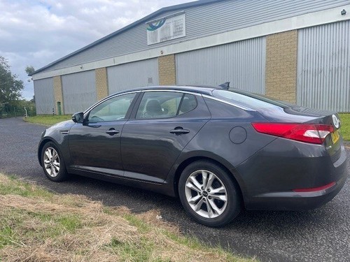 KIA OPTIMA 1.7 CRDi ONLY 82k MILES FSH MOT JUNE 2026 3 MONTHS WARRANTY INCLUDED - Picture 8 of 17