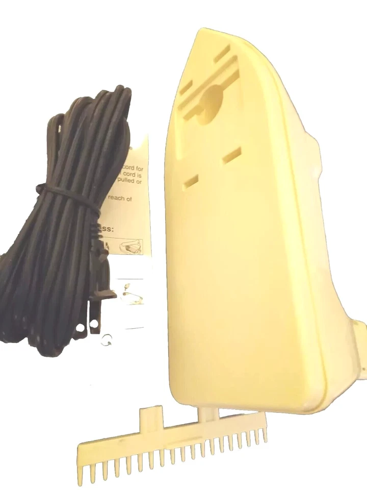 Vintage Quick Iron Steam Press: Collapsible, Lightweight Travel Size 8"x3.5"  - Image 4 of 4